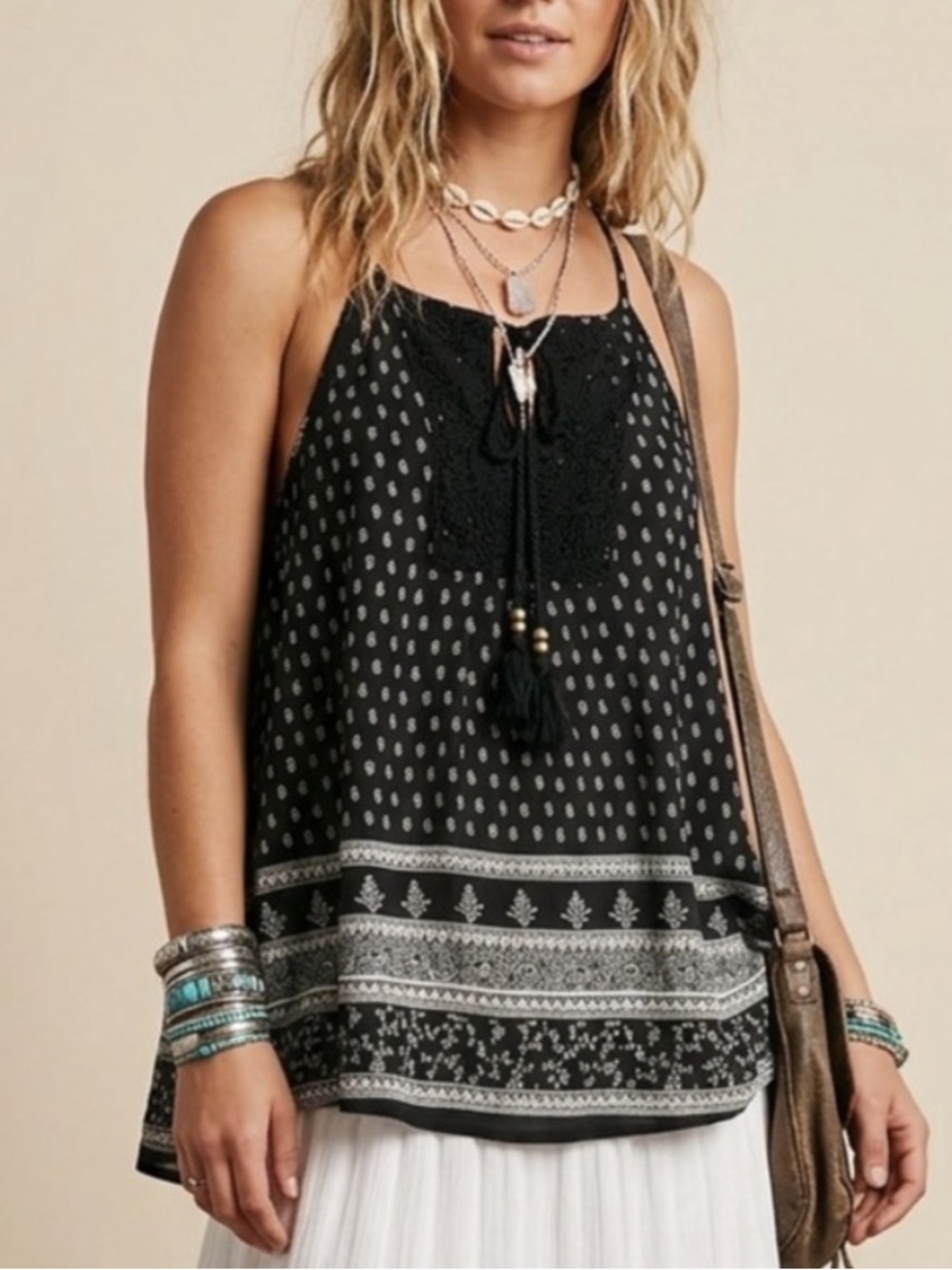 Solitaire Paisley Floral Crochet Lace Tank Size Large Black Aztec Swing Cami